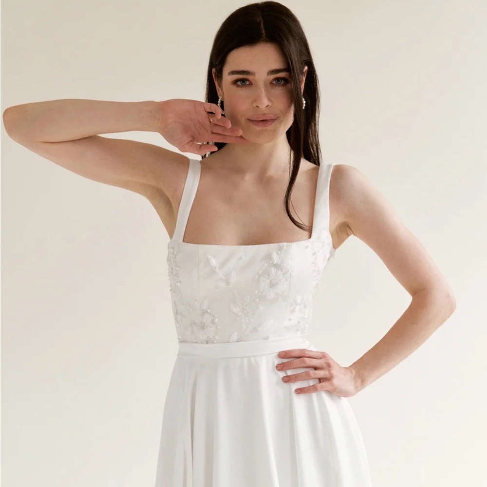 Truvelle Parker Square-Neck Ivory A-Line Wedding Dress with Chiffon Flowers